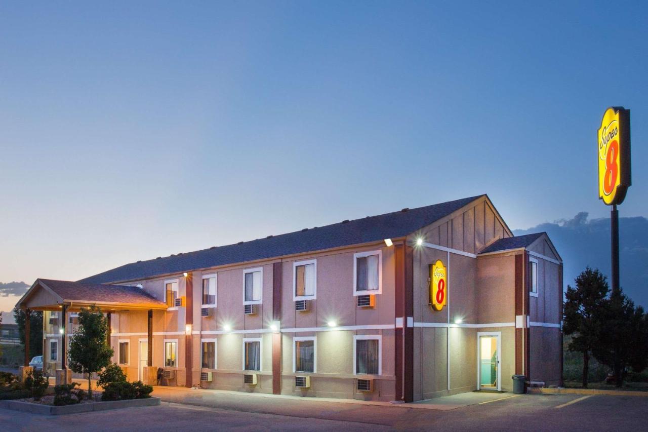 Hotel Super 8 By Wyndham Limón Exterior foto